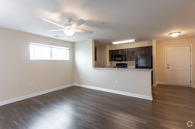1BR,1BA,-750SF - Renaissance I
