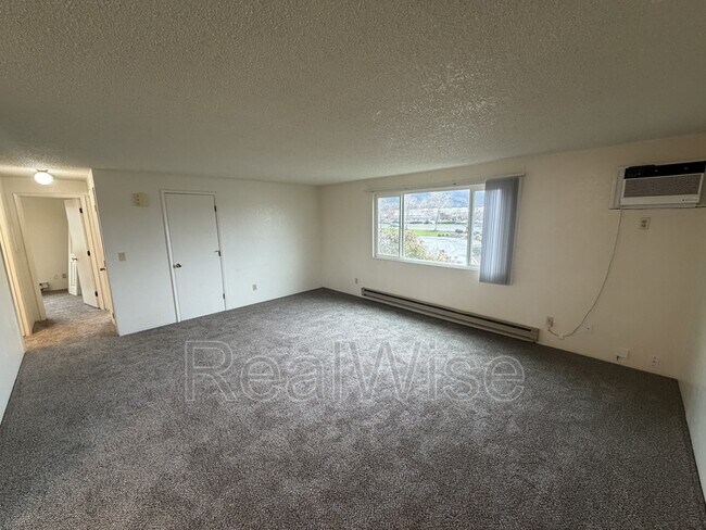 Foto del edificio - 1703 NE Fairview Ave