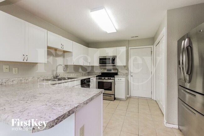 Building Photo - 8646 Coralberry Ln