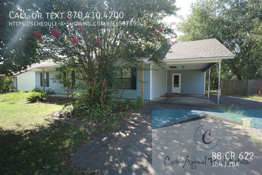 Primary Photo - Move in special $900!! 3 bed / 2 bath home...