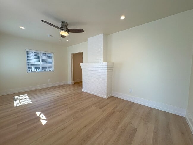 Building Photo - Cozy Cottage in Palo Alto – Fully Renovated