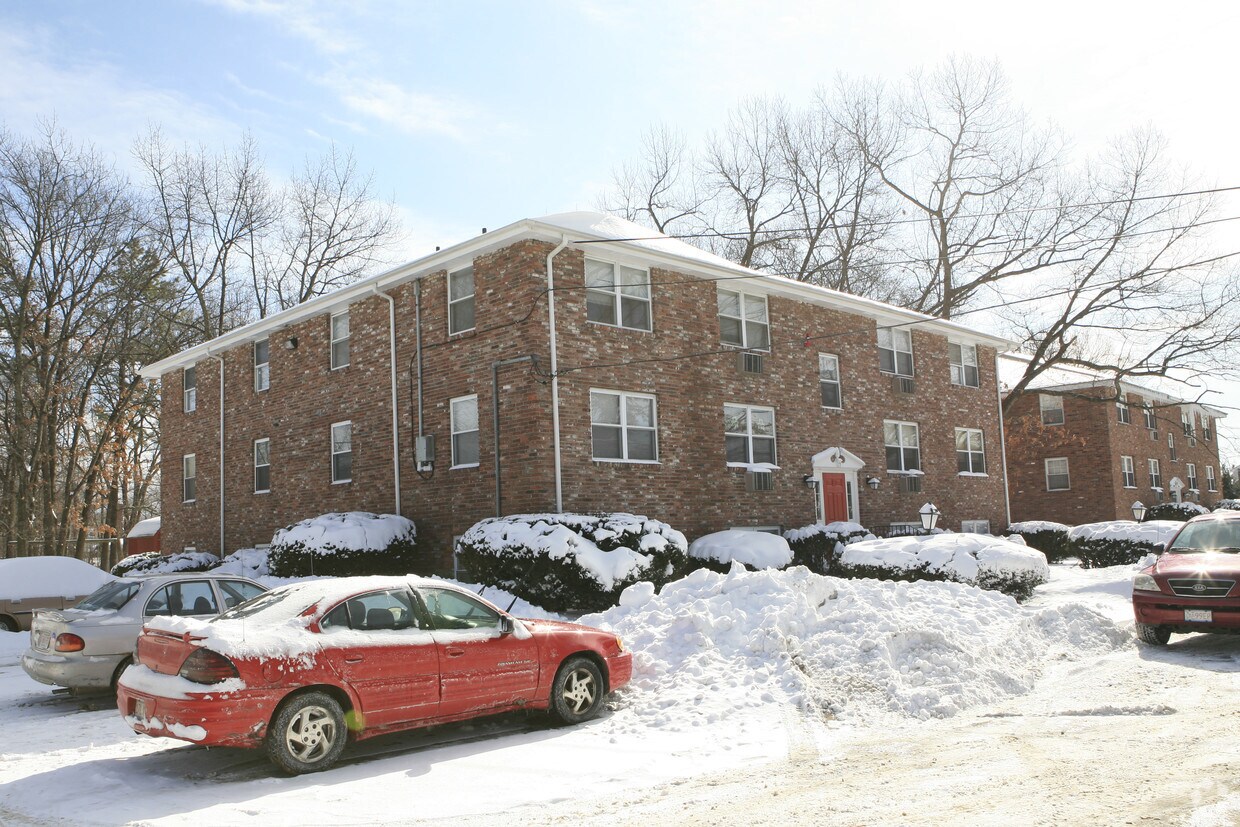 Foto del edificio - 77 Bernier St