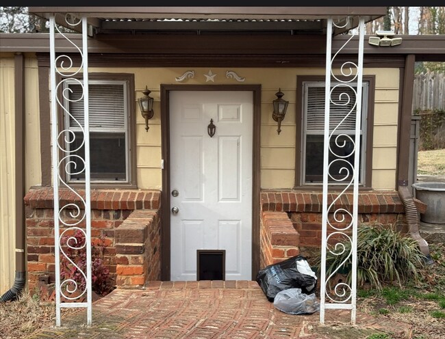 Foto del edificio - 4101 McIntyre Ave