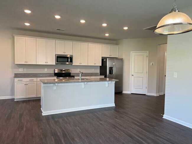 Building Photo - Coming Soon - Beautiful 3 Bedroom 2.5 Bath...
