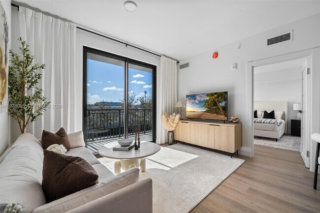 Foto del edificio - 2479 NE 192 St