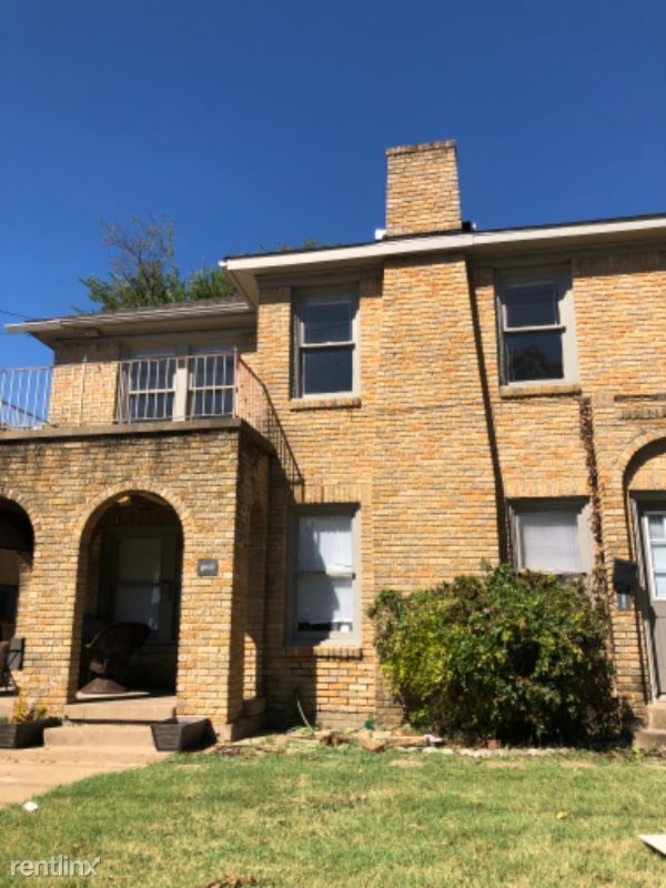 Foto principal - 2 br, 1 bath Townhome - 1800 Summitt Avenue