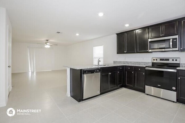 Building Photo - 1138 Union Ave, Mascotte, FL 34753