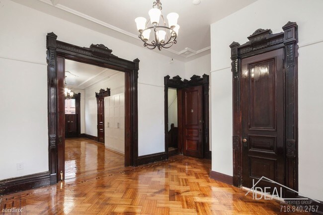 Foto del edificio - 222 Jefferson Ave