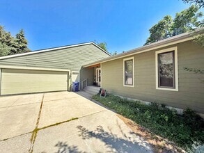 Building Photo - 4432 Annette Park Dr