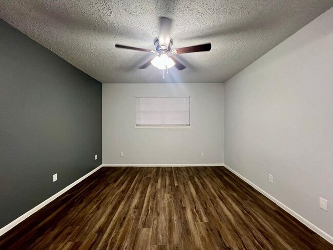 Foto del edificio - The Monark Apartments