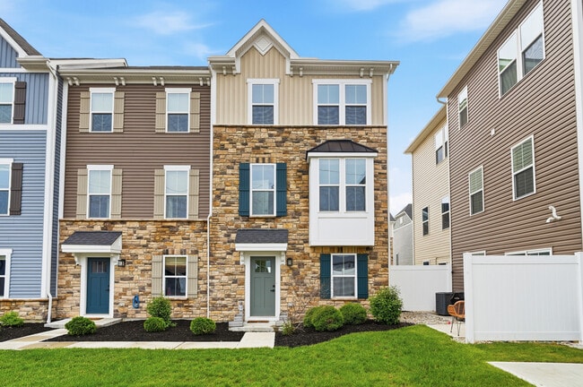 4 Bedroom Apartments for Rent in Blue Ash OH | Apartments.com