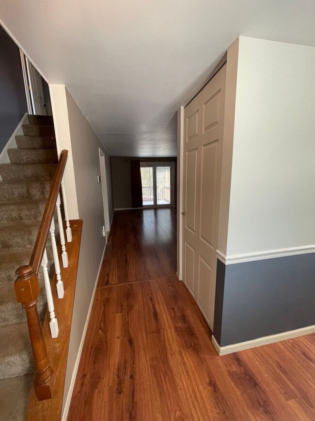 Building Photo - 120 Scottsdale Dr