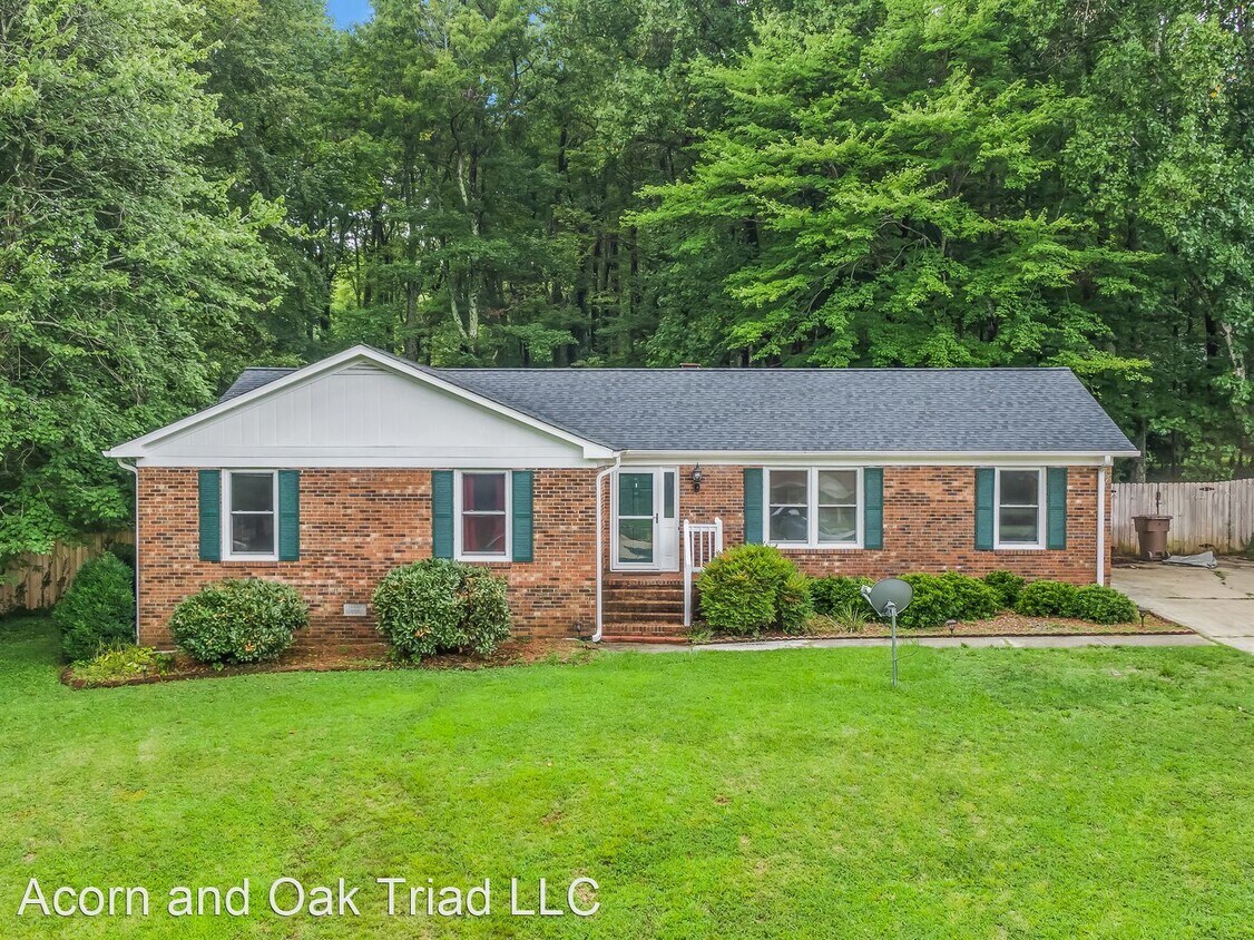 8 Wild Partridge Ct, Greensboro, NC 27455 House Rental in Greensboro