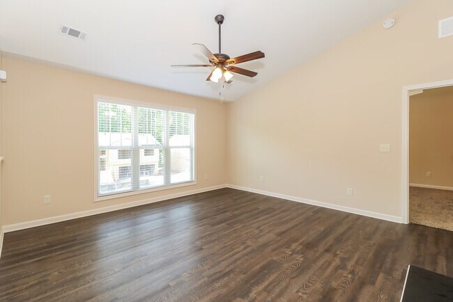 Building Photo - 430 Charleston Pl