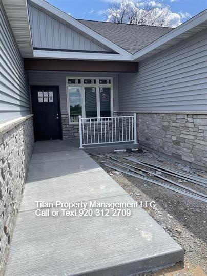 Building Photo - 1151 Racine Rd