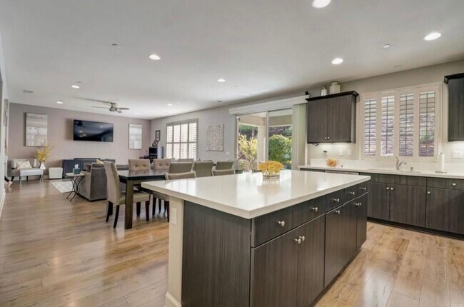 Foto del edificio - 445 Adobe Estates Dr