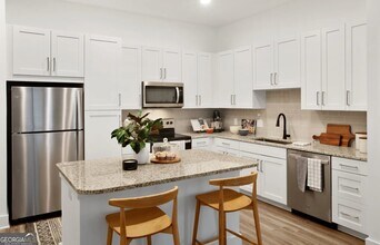 Building Photo - 4270 Phil Niekro Pkwy