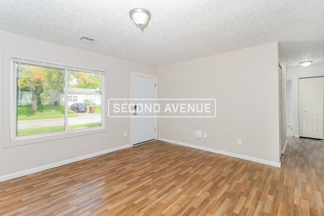Building Photo - 3123 Elkhorn Dr