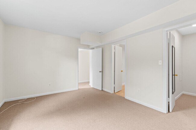 Building Photo - 905-907 Bay Ridge Avenue
