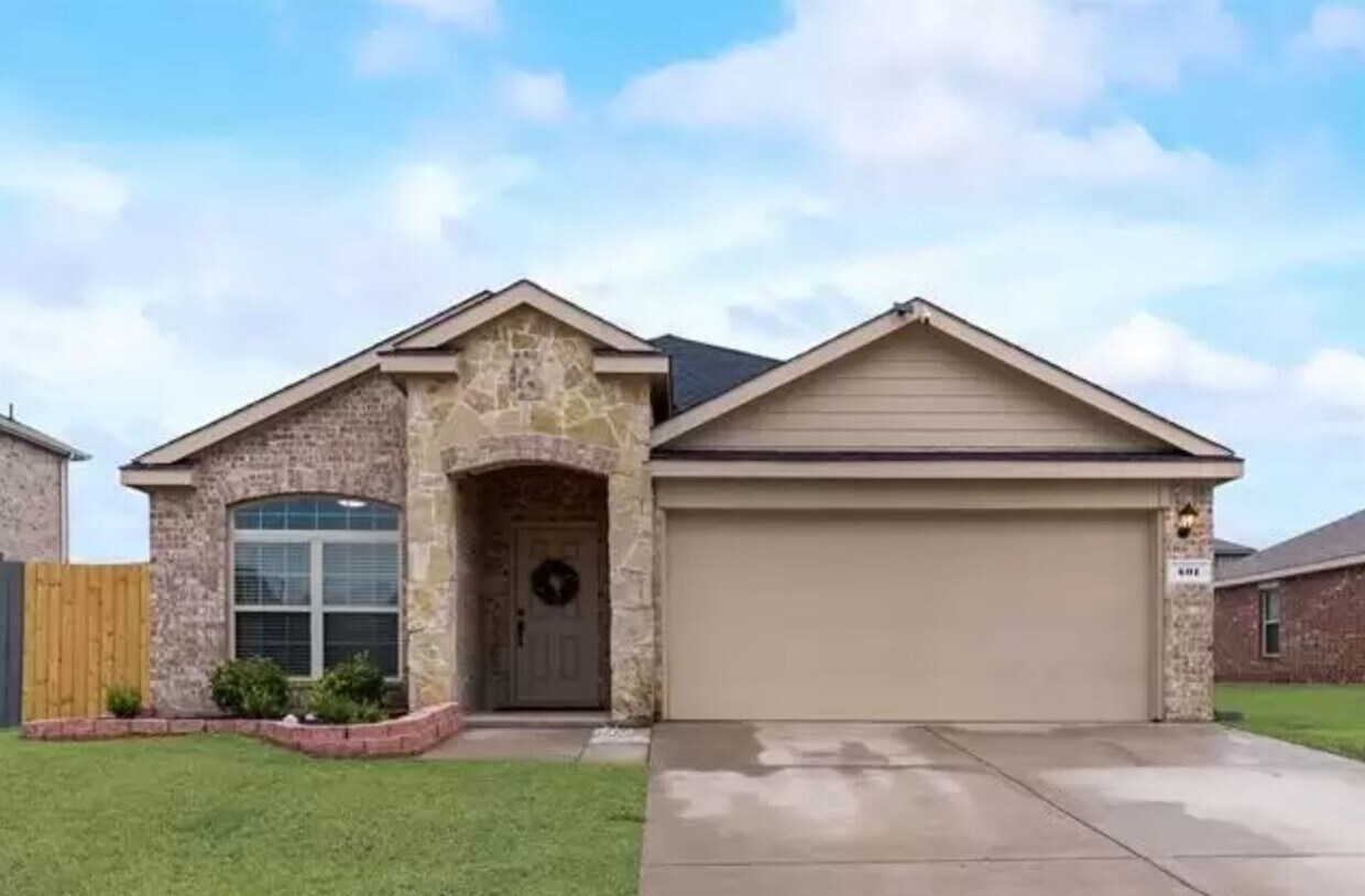 401 Hawthorn Dr, Nevada, TX 75173 House Rental in Nevada, TX