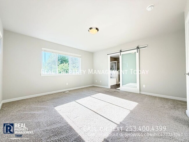 Building Photo - 16156 8th Ave E