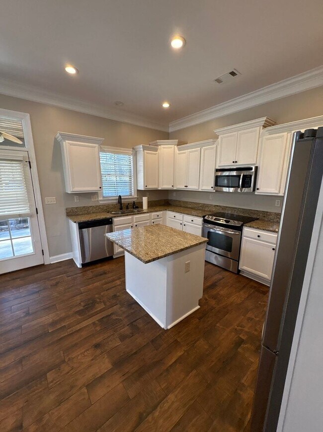 Foto del edificio - Beautiful Home for Rent in Cordova