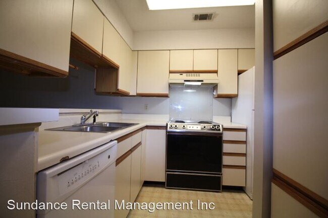 Building Photo - 3 br, 2 bath House - 304 Westlake Court
