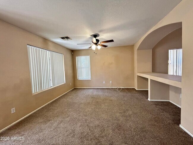 Foto del edificio - 2109 N 109th Ave