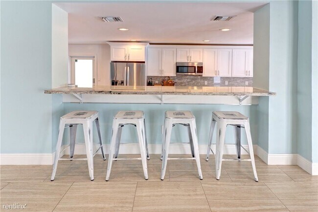 Foto del edificio - 3 br, 2 bath House - 135 SE 19th Ave