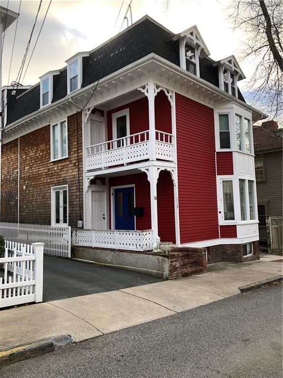 Primary Photo - 33 Howard St