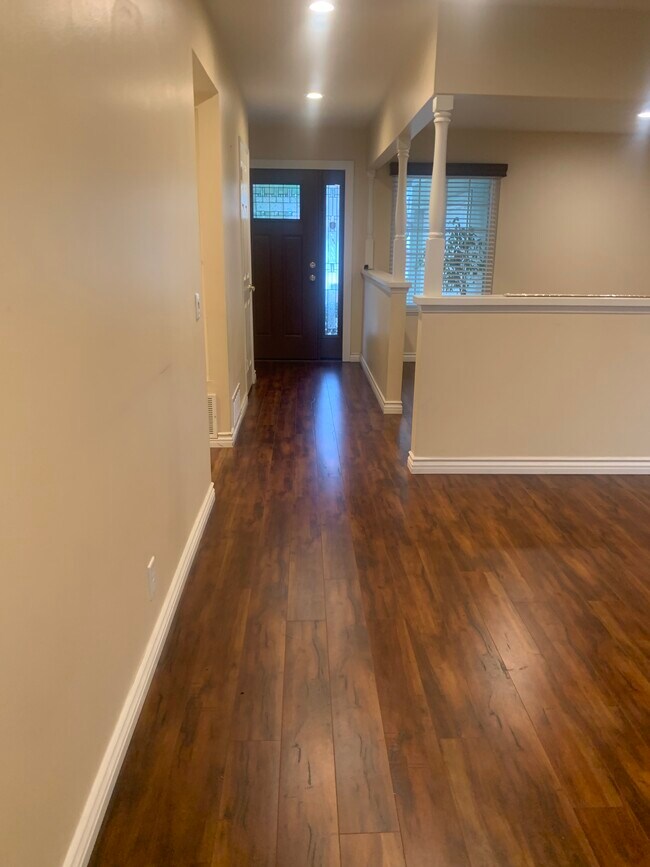 Hallway - 944 Eastglen Dr