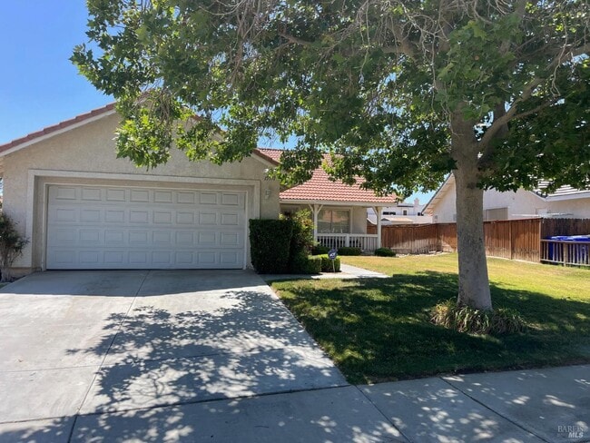Foto del edificio - 15571 Amber Pointe Dr