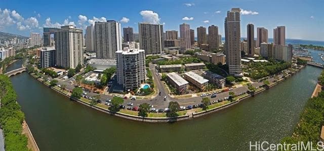 Building Photo - 1621 Ala Wai Blvd
