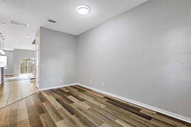 Foto del edificio - 9306 River Rock Ln