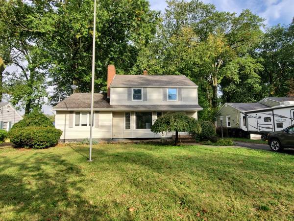 Building Photo - 808 Garford Ave