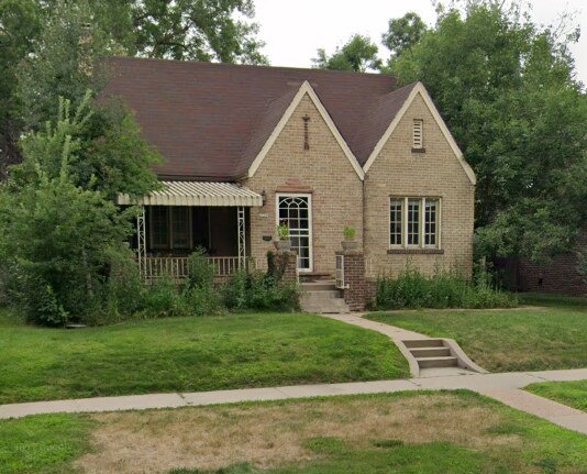 Primary Photo - 1730 N Monaco Pkwy