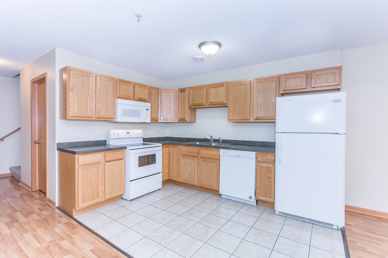 Open Kitchen Layout - Town Center Townhomes