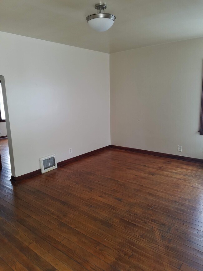 Foto del edificio - 109 Hammond Ct