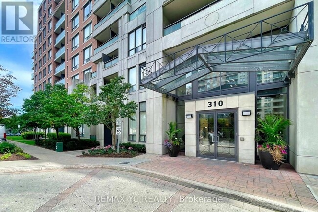 Building Photo - 310-310 Red Maple Rd