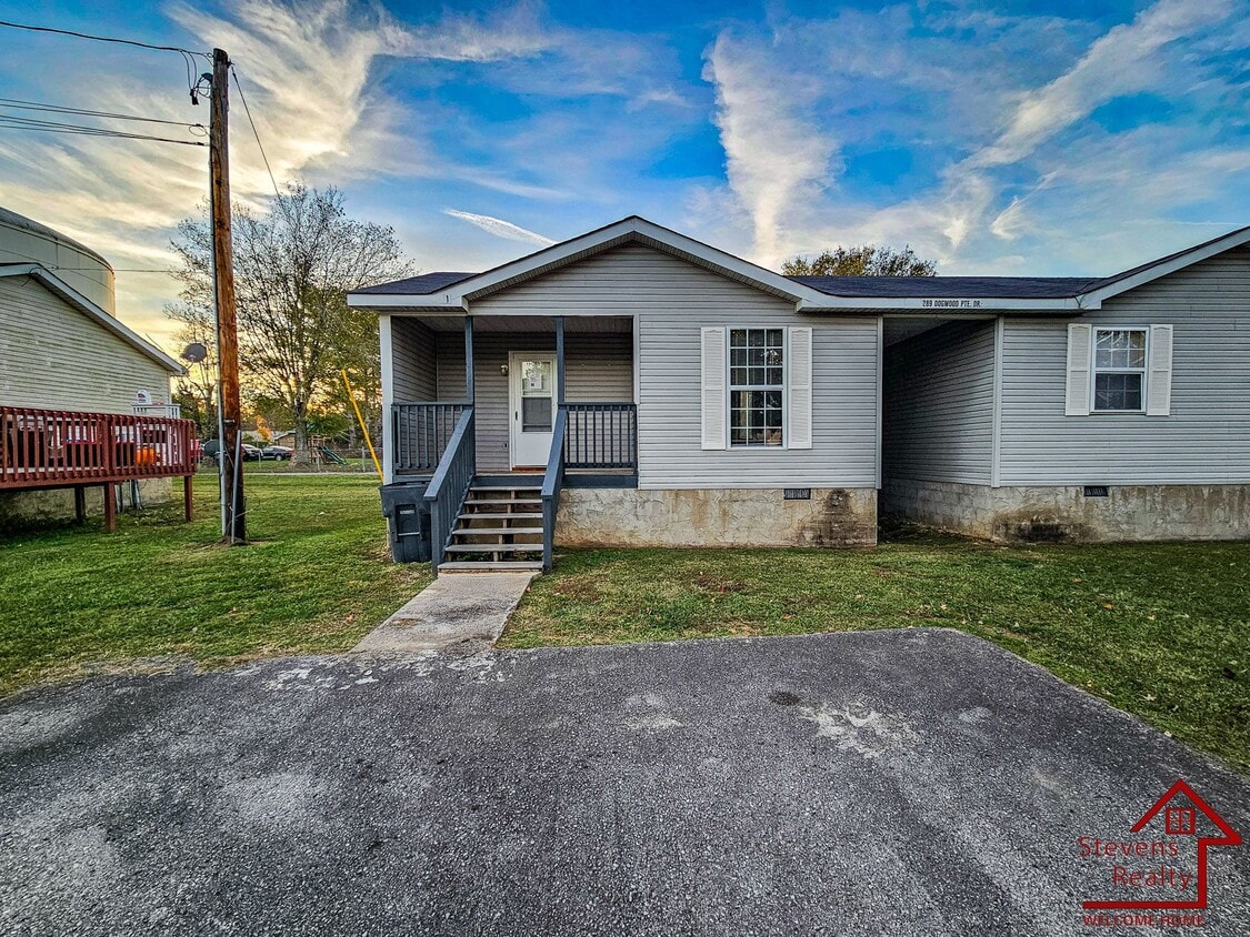 Primary Photo - 289 Dogwood Pointe Dr