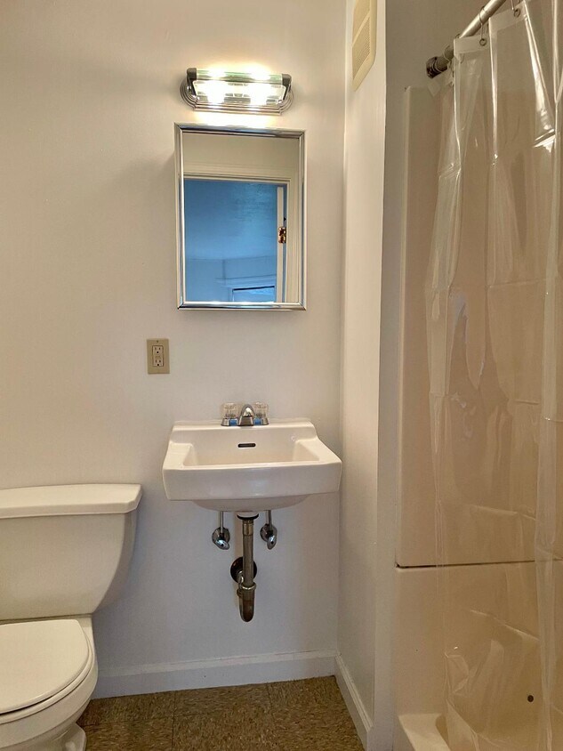 Foto del edificio - 1064 Beacon St