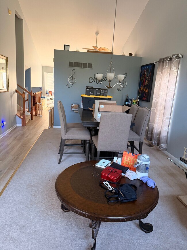 Foto del edificio - 7307 Ashbrook Ln