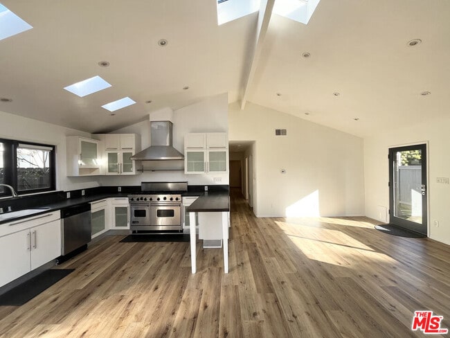 Foto del edificio - 602 Victoria Ave