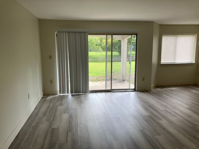 Foto del edificio - 2 Bedroom 2 Bathroom Condo in Calabash