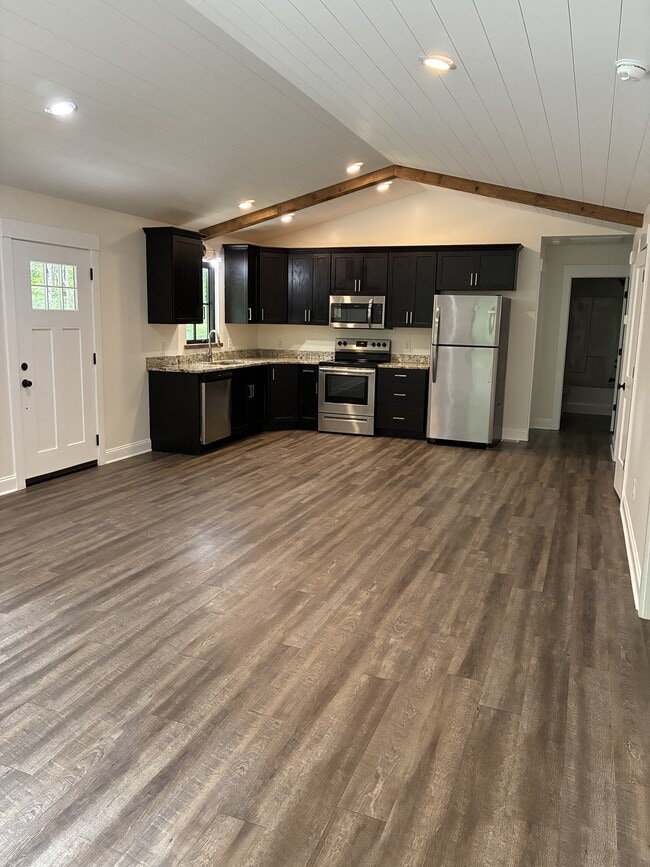 Foto del edificio - 267 Sterling Dr