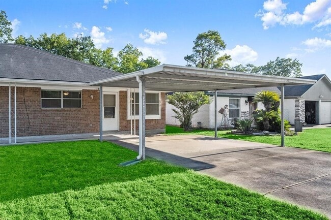 Foto del edificio - 6314 Olson Ln