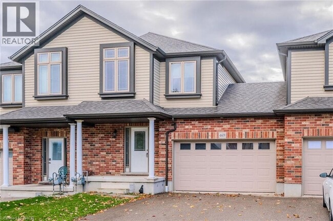Building Photo - 469 Bronco Crescent