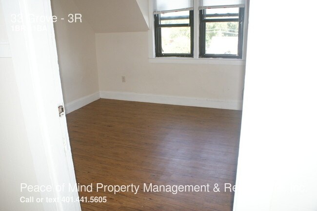 Building Photo - 33 Grove St
