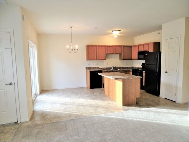 Building Photo - 998 Hammon Ave