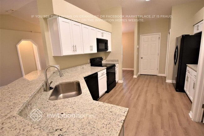 Building Photo - 2215 Deata Ct